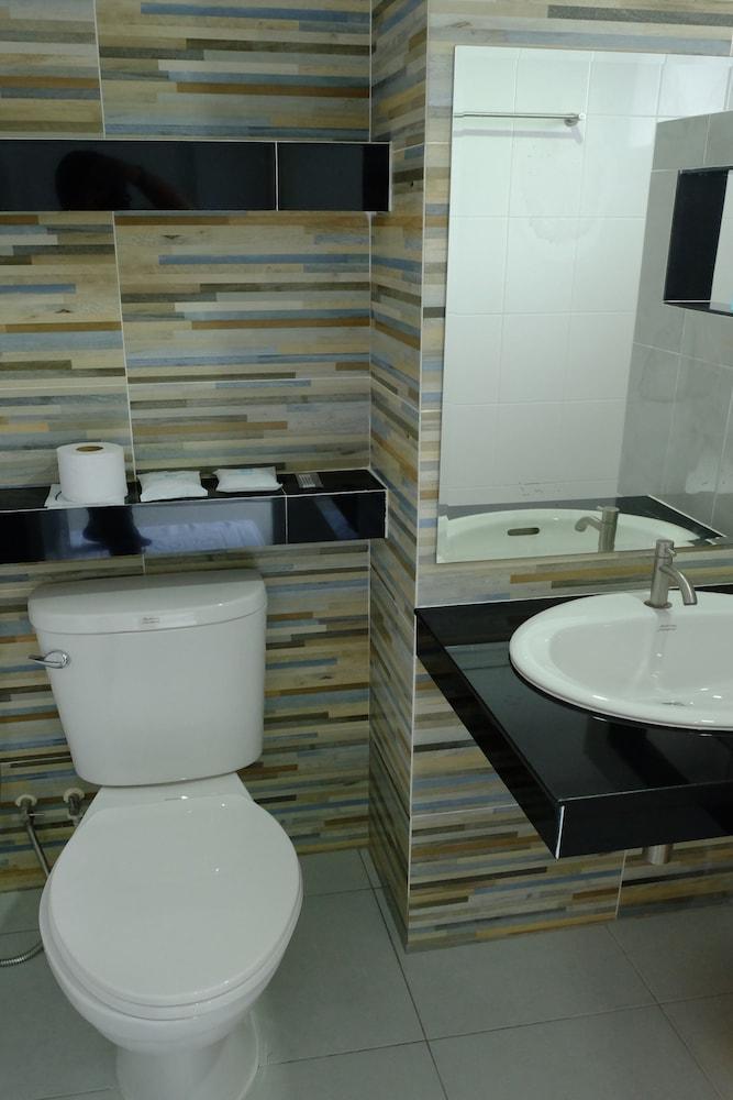 Charisma Residence Rayong Kültér fotó